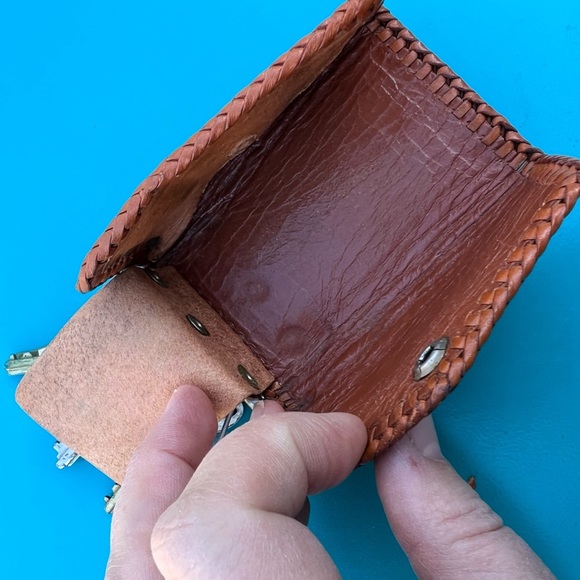 vintage Clifton’s hand tooled key wallet - Picture 7 of 15